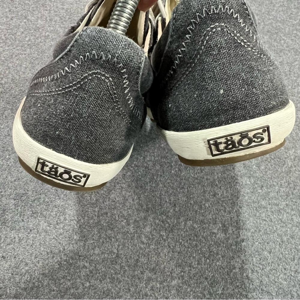 Taos Star Shoes Sneakers Womens Size 8 Dark Gray Washed Denim Casual Lace Up - Picture 8 of 13